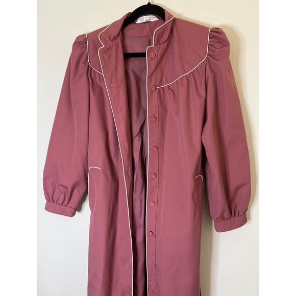 VINTAGE | 70’s Bubblegum Pink Belted Trench Coat - Picture 13 of 16